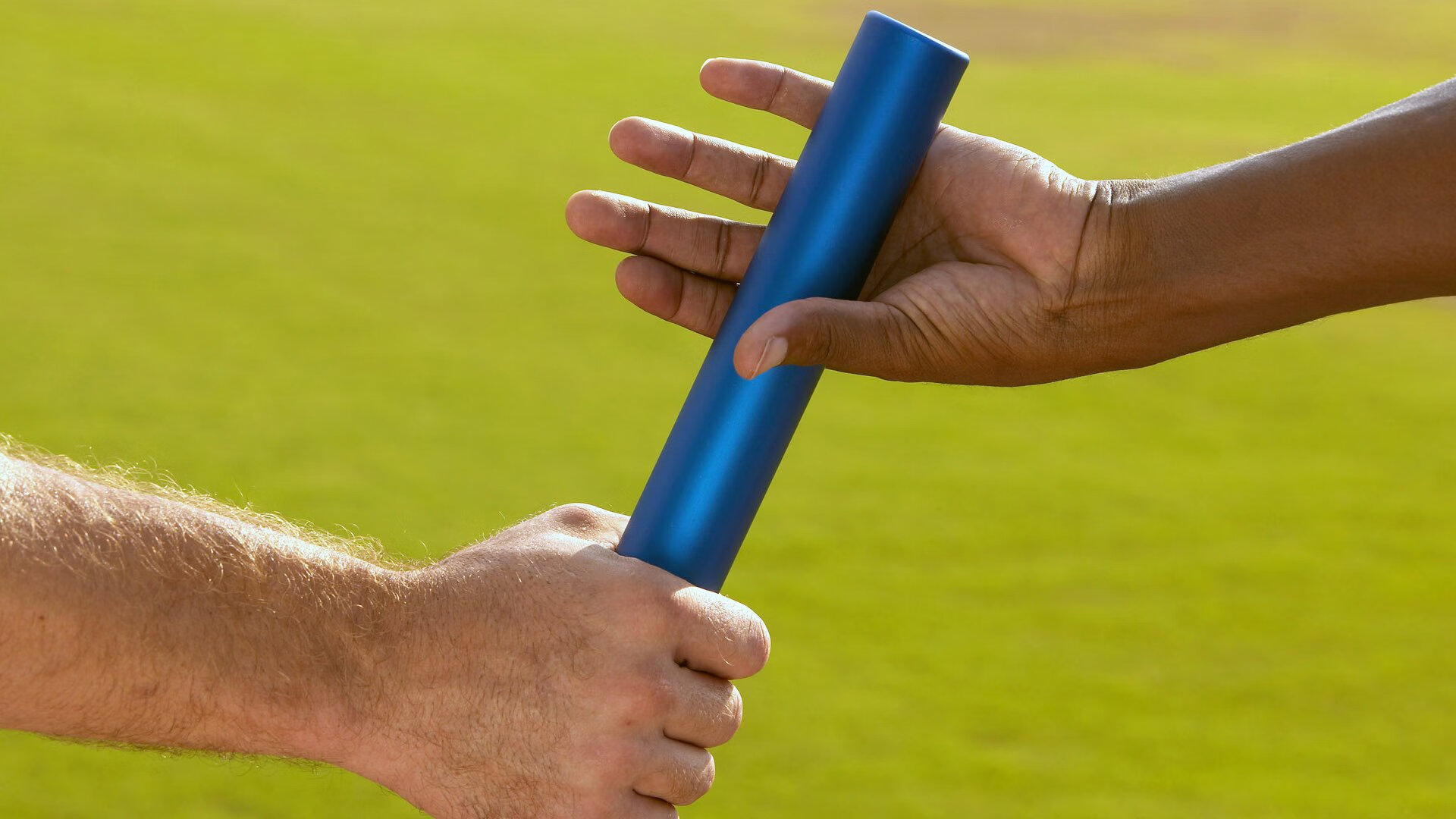 莫莉·奥卡拉汉冲刺阶段技压群雄，奥斯卡莫利亚