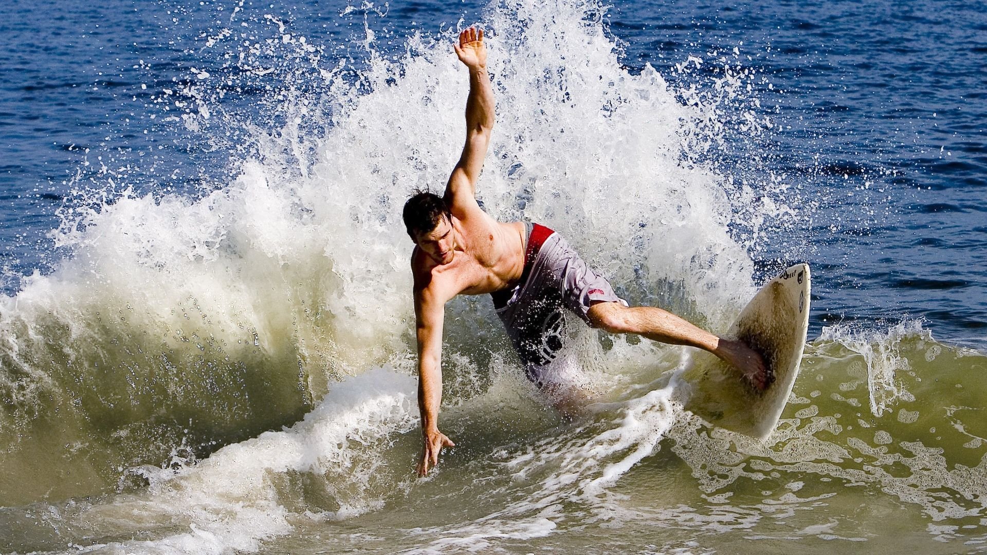 詹姆斯签约新东家NBA总决赛，詹姆斯首进总决赛